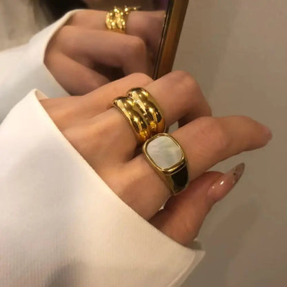 Double Layer Ring in Gold